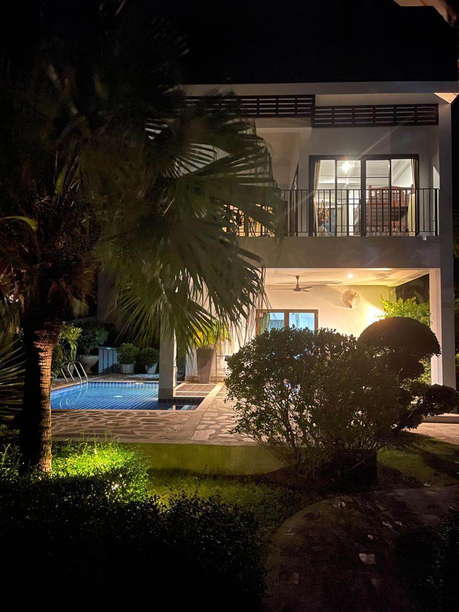 Seabreeze Villa Rayong Buitenkant foto